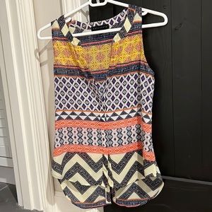 Sanctuary size X-small sleeveless blouse.
